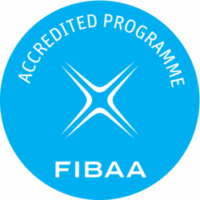 Blauer Siegel mit dem Text "Accredited Programme" und dem Logo von FIBAA in der Mitte.